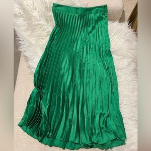 Pleated silk skirt